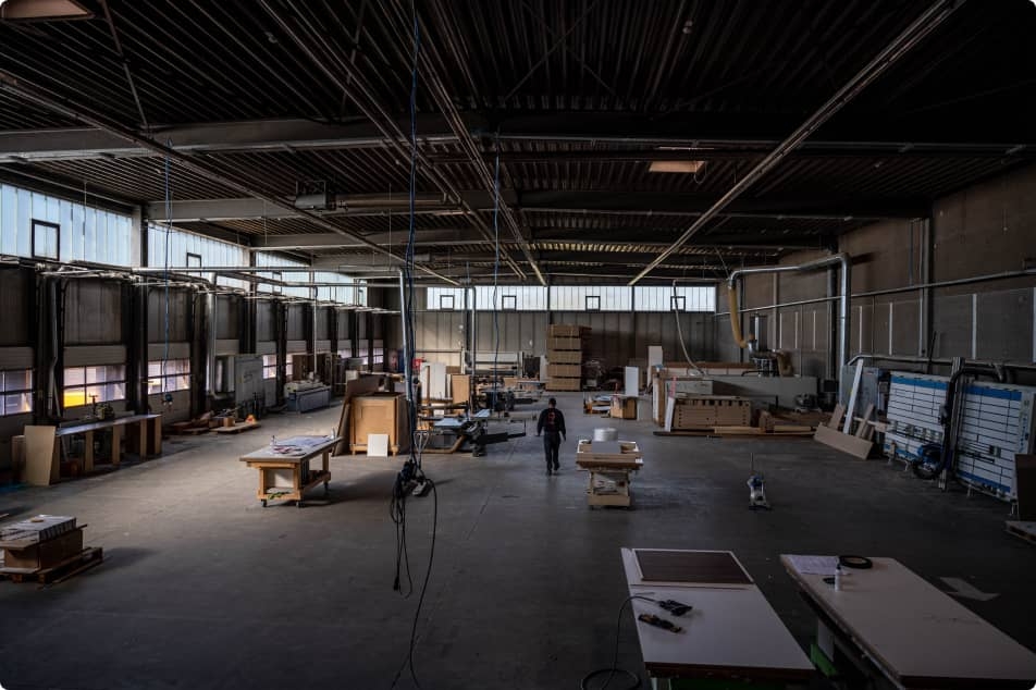 Man working in the factory halls of MDL Expo